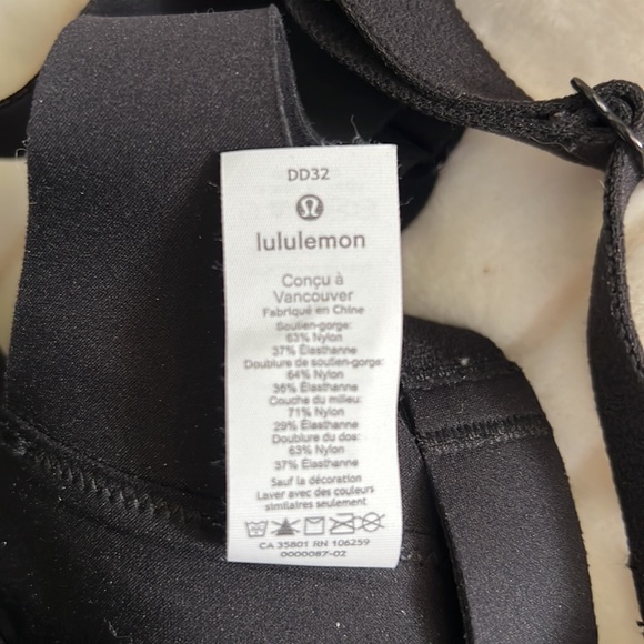 Lululemon 32DD sports bra - Picture 3 of 3